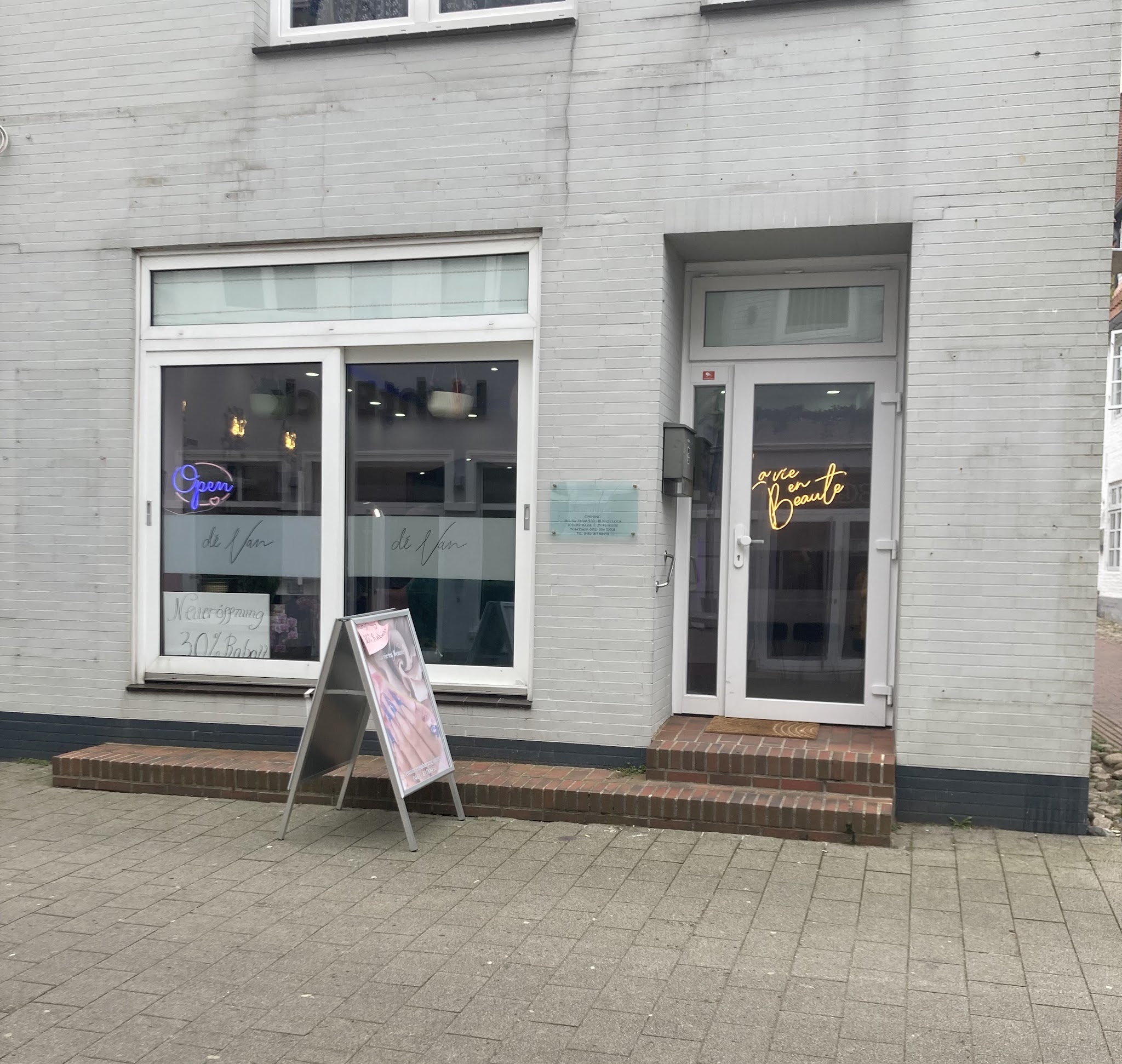Schaufenster von dé Van · la Vie en Beauté in Heide